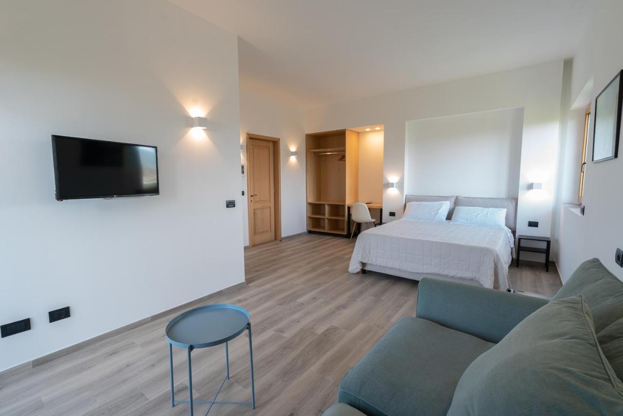 Antares Rooms And Suites Ольбия Экстерьер фото