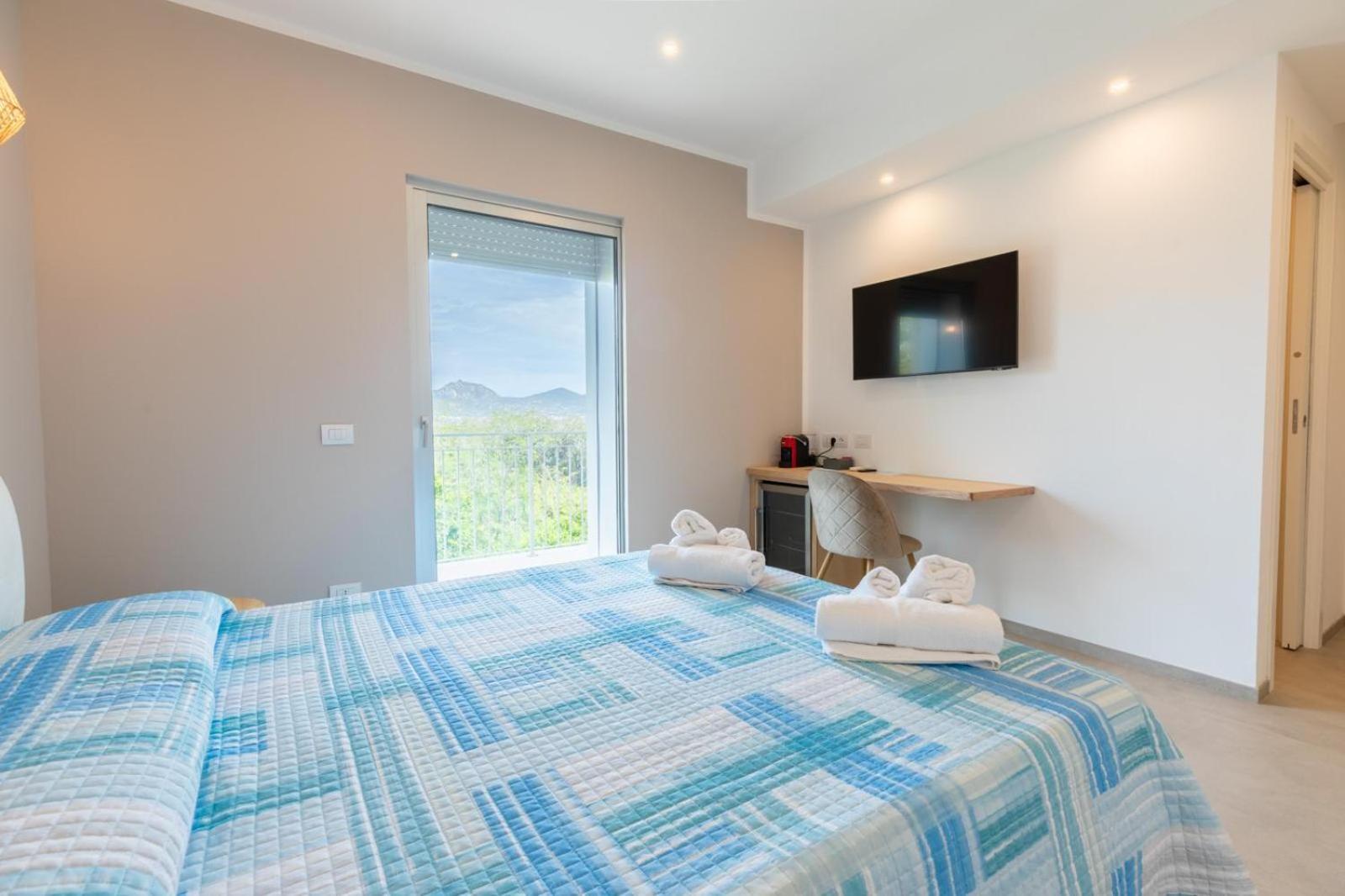 Antares Rooms And Suites Ольбия Экстерьер фото