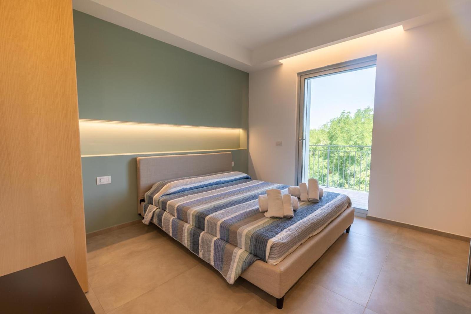 Antares Rooms And Suites Ольбия Экстерьер фото